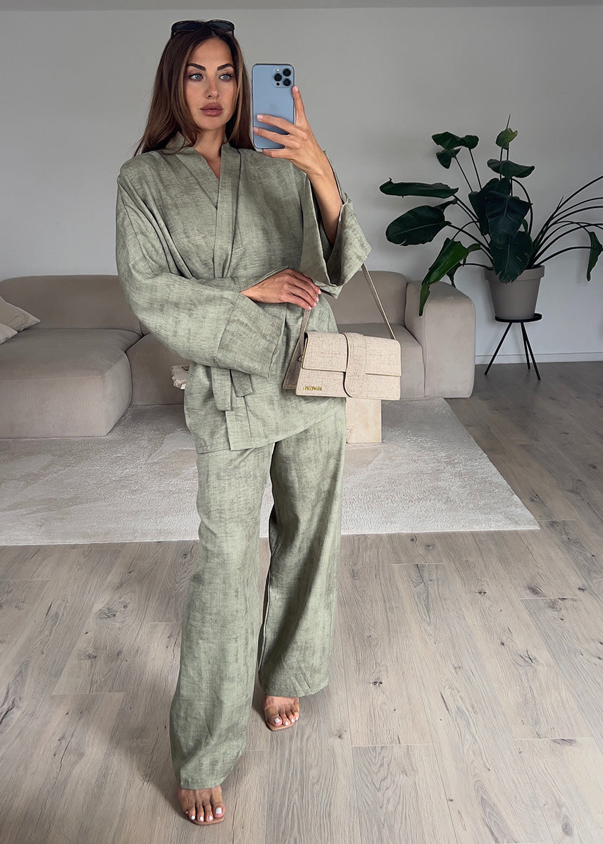 Gemusterter Zweiteiler